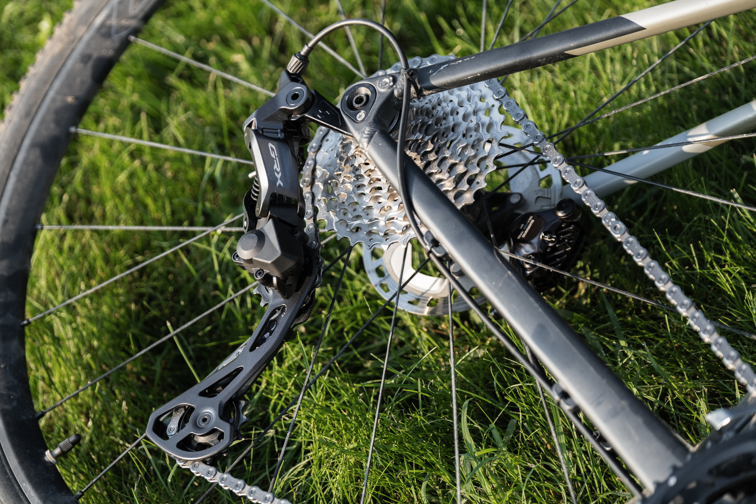 The new Shimano GRX 820 rear derailleur with chain and cassette